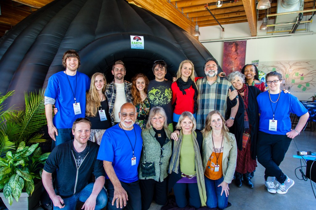 Whidbey GeoDome Team Photo at Earth Portal